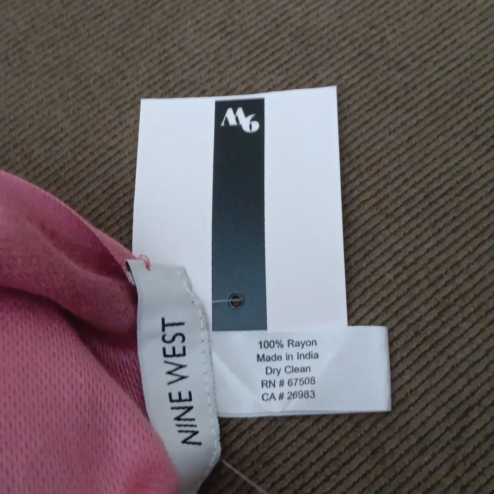 NWOT Mauve Scarf/Shawl - Picture 3 of 5